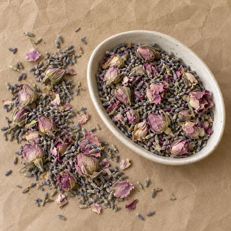 blomsterpotpurri med rosor och lavendel 1 Blomsterpotpurri med rosor och lavendel