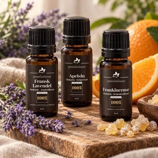 kategori eteriska sortiment Fransk lavendel, apelsin och frankincense i Greenbalances flaskor med botaniska råvaror